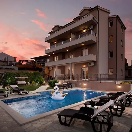 Sunny Garden A2 Apartamento *