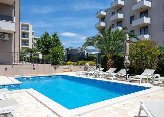 Apartament Sunny Garden A2 *