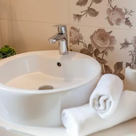 Appartement Sunny Garden A2 *