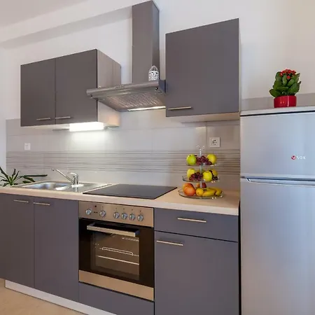 Apartment Sunny Garden A2 *