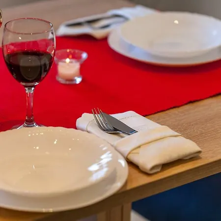 Sunny Garden A2 * Split