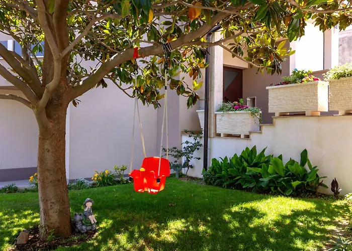 Apartment Sunny Garden A2 *